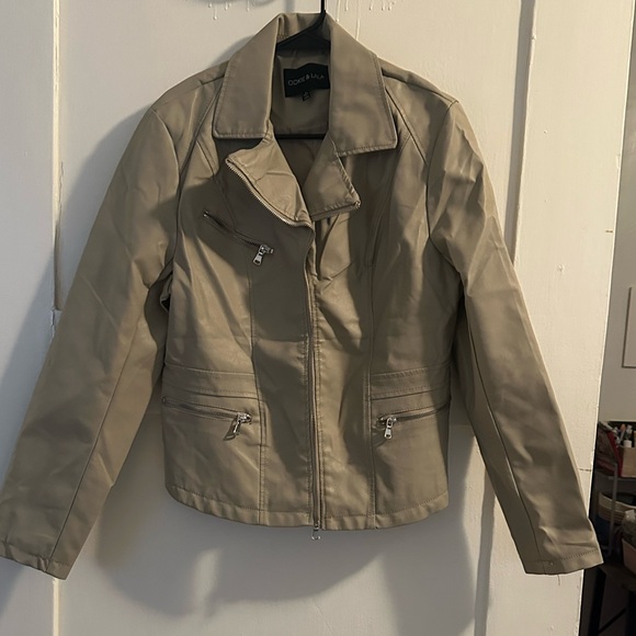 Leather Jacket - Picture 1 of 6